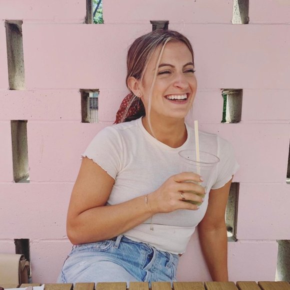 Meet your Posher, Emily - Picture 1 of 1